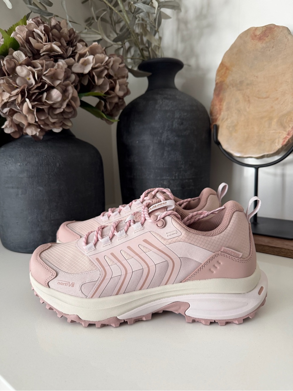 Northiv8 Waterproof Trail Hiking Shoes – Light Pink 8.5